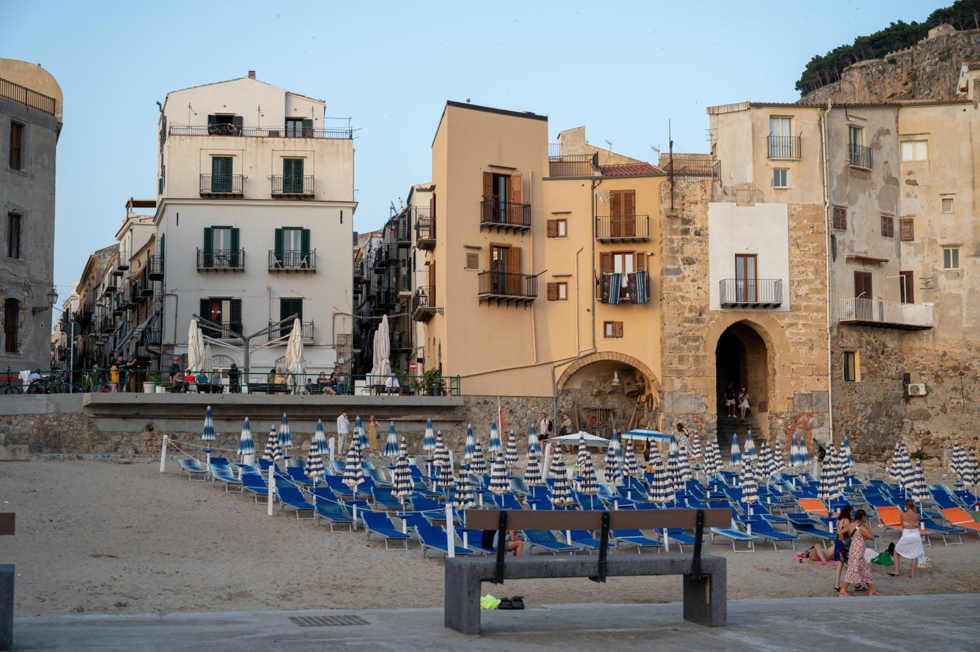 Casa Vacanze Tramonto Alla Marina 切法卢 外观 照片