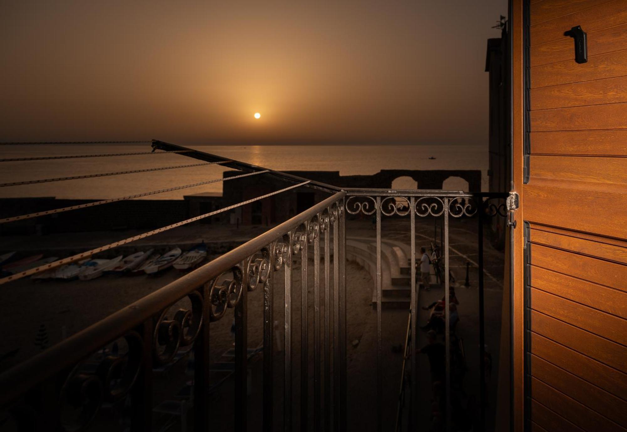 Casa Vacanze Tramonto Alla Marina 切法卢 外观 照片
