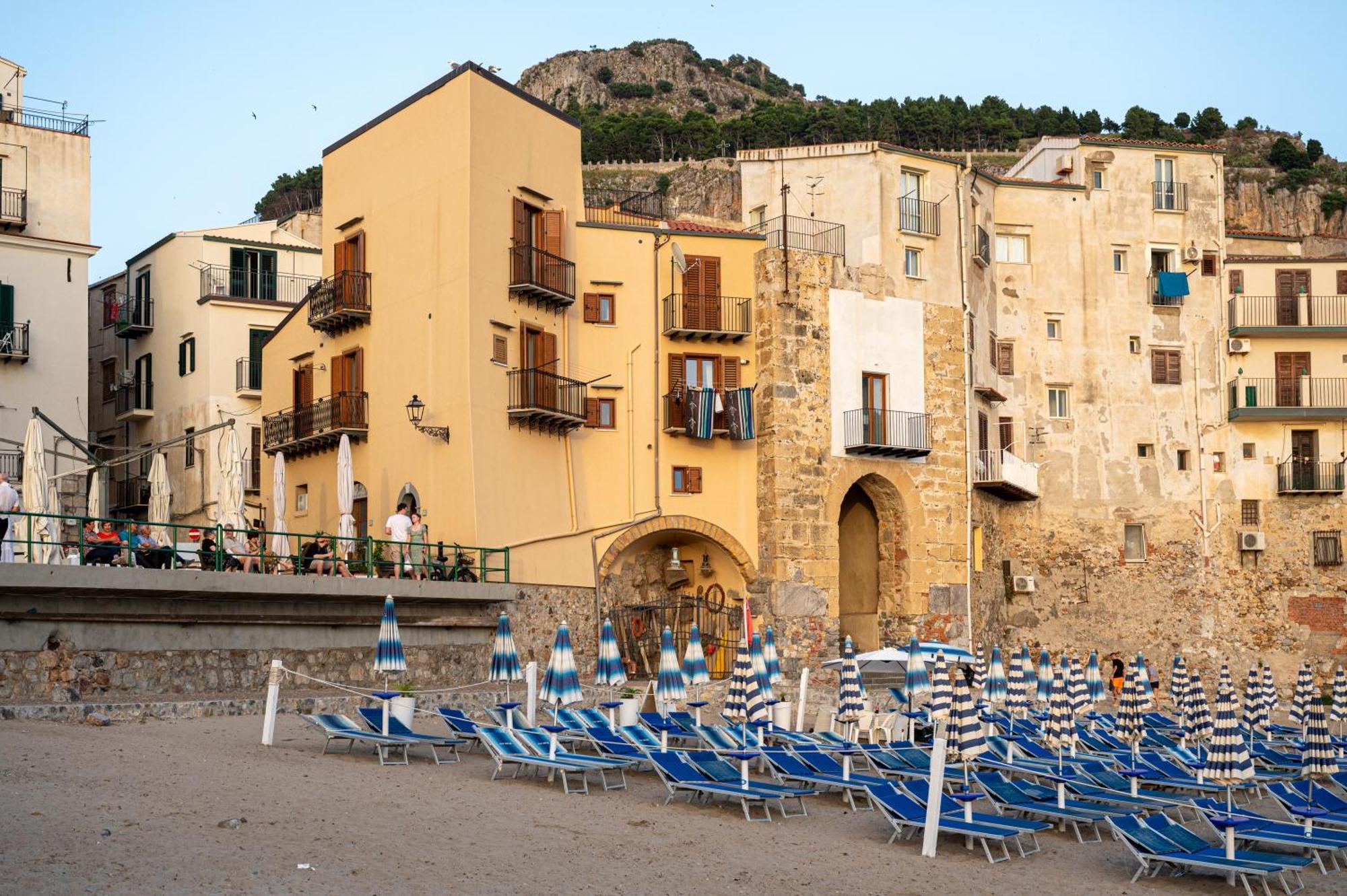 Casa Vacanze Tramonto Alla Marina 切法卢 外观 照片