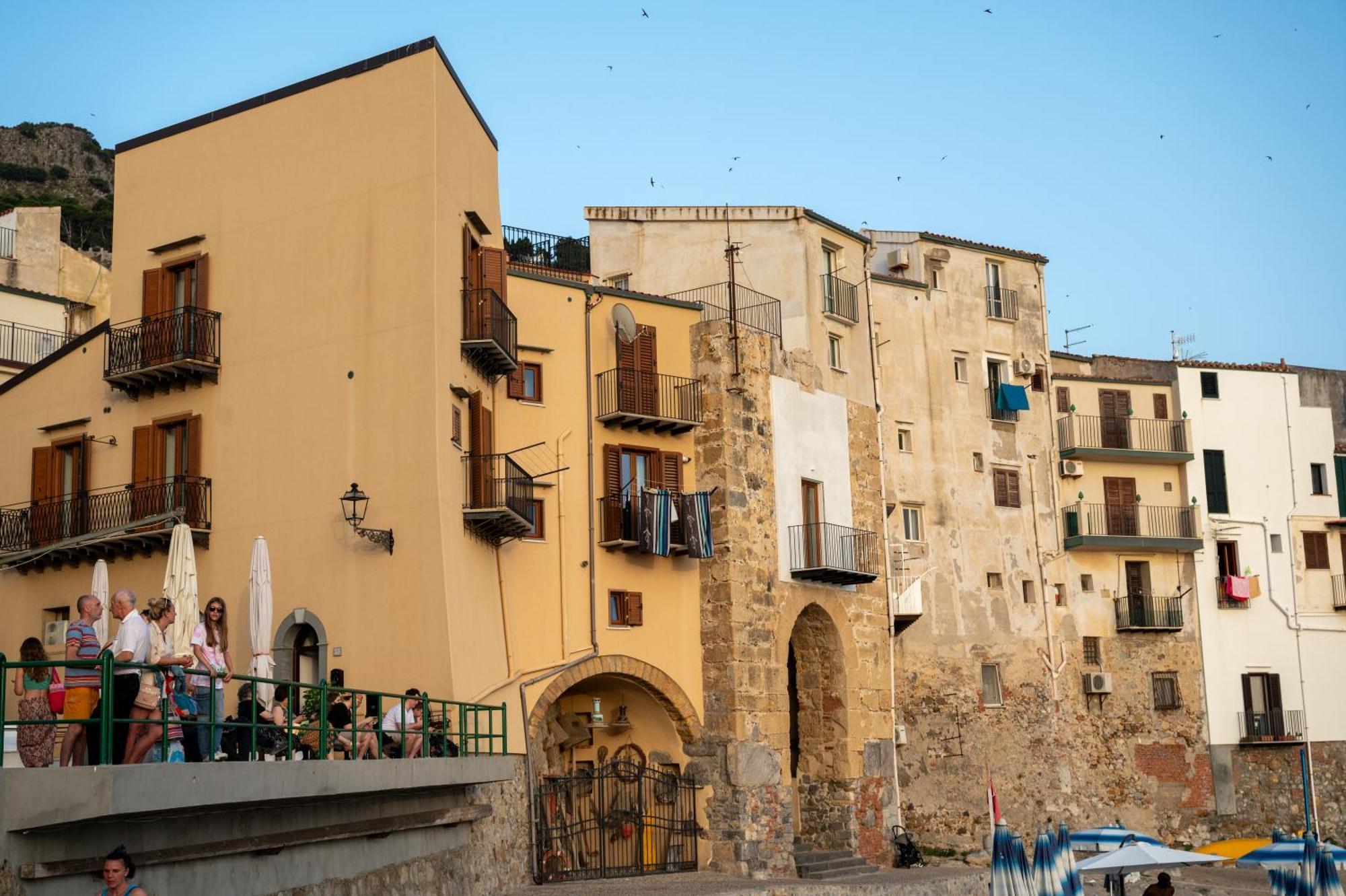 Casa Vacanze Tramonto Alla Marina 切法卢 外观 照片