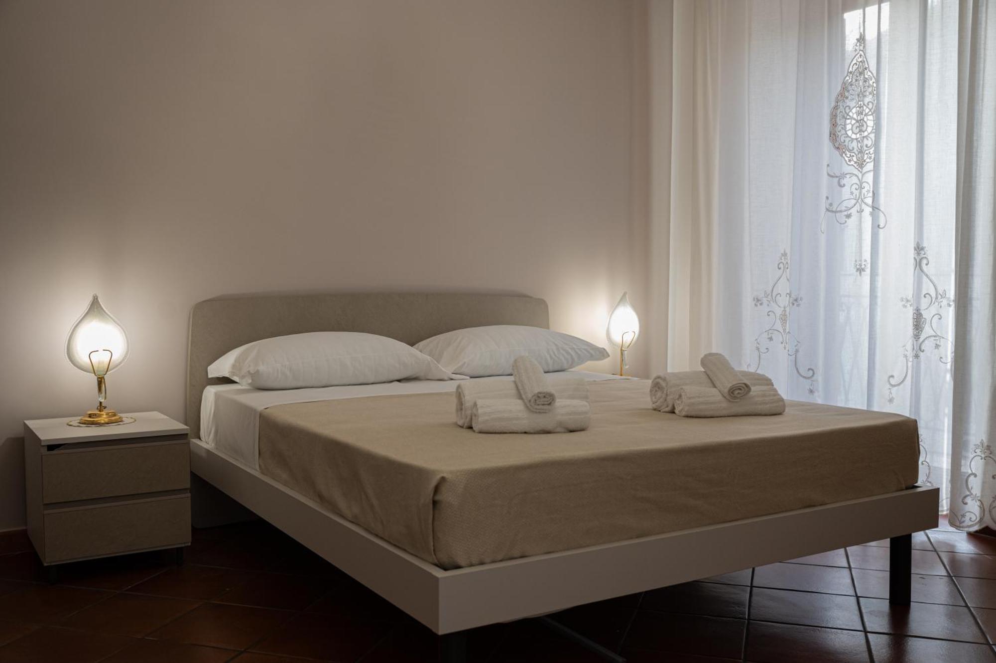 Casa Vacanze Tramonto Alla Marina 切法卢 外观 照片