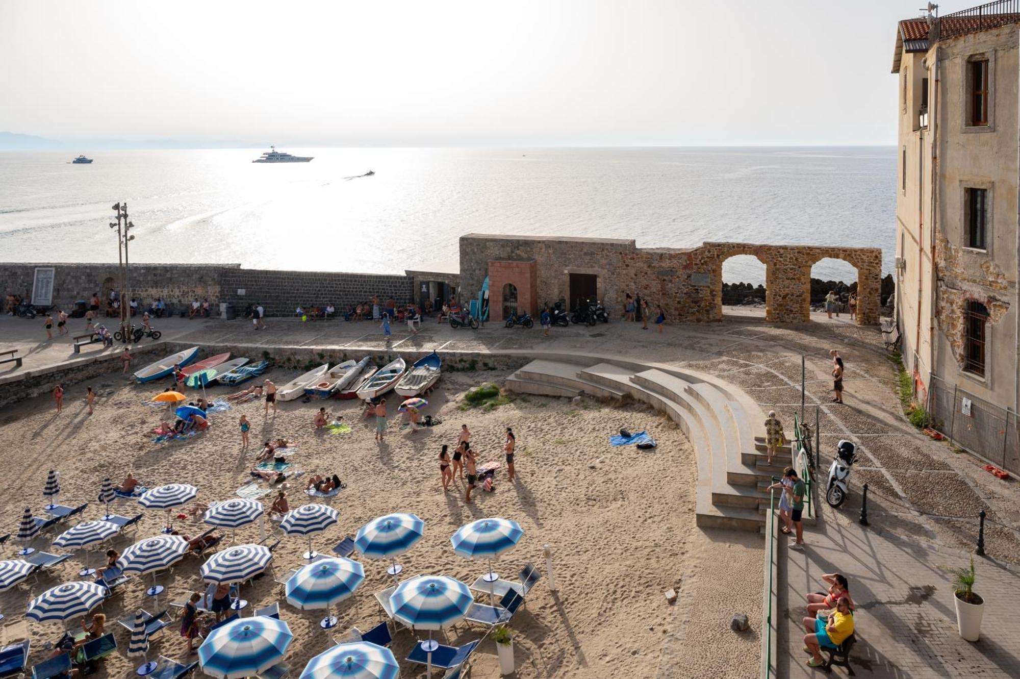 Casa Vacanze Tramonto Alla Marina 切法卢 外观 照片