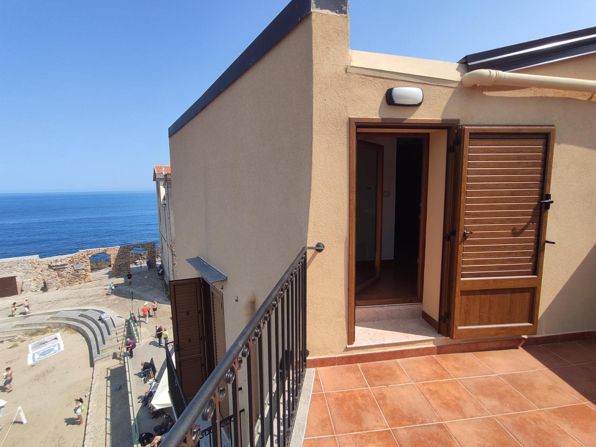 Casa Vacanze Tramonto Alla Marina 切法卢 外观 照片